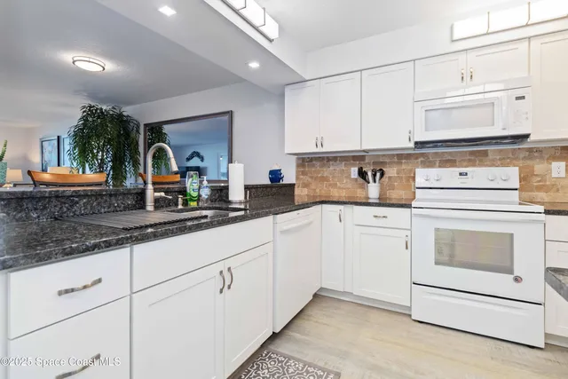 $3,500 | 3400 Ocean Beach Boulevard, Unit 610, Cocoa Beach, FL 32931