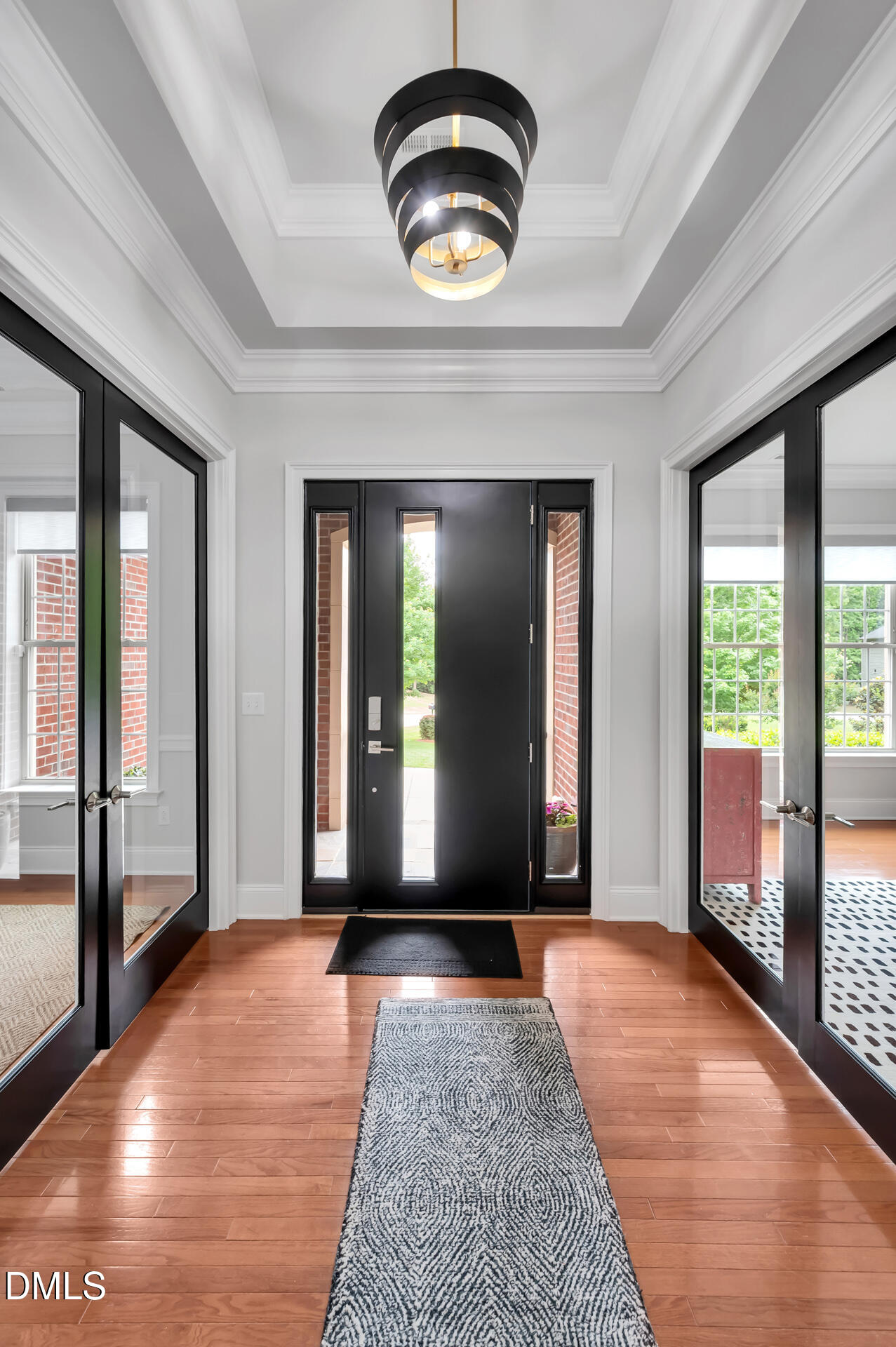 2812 Swift Willow Circle Raleigh, NC 27606 - Photo 6 of 49 Grand Entry