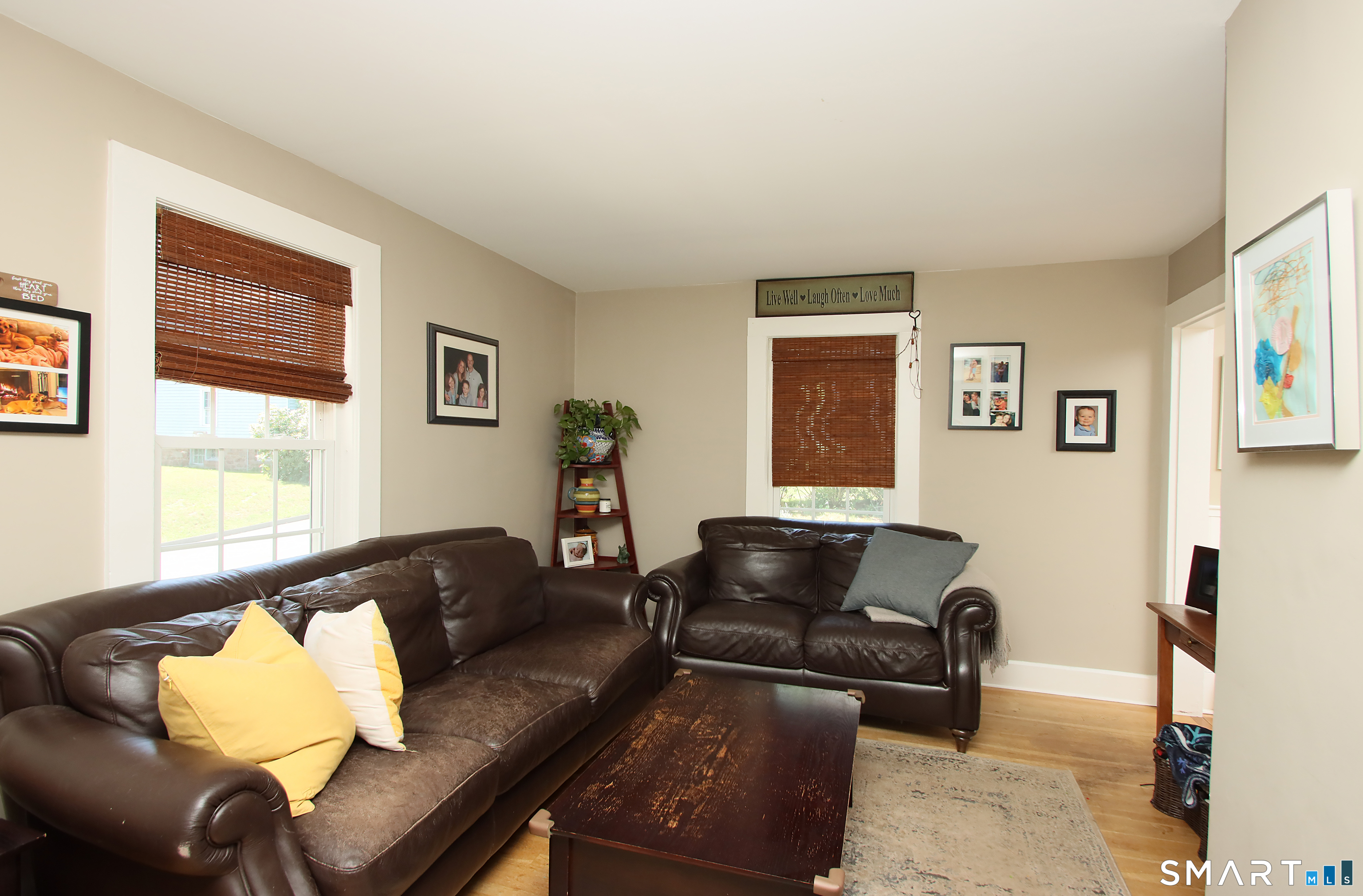 7 Middle Lane Simsbury, CT 06070 - Photo 9 of 27