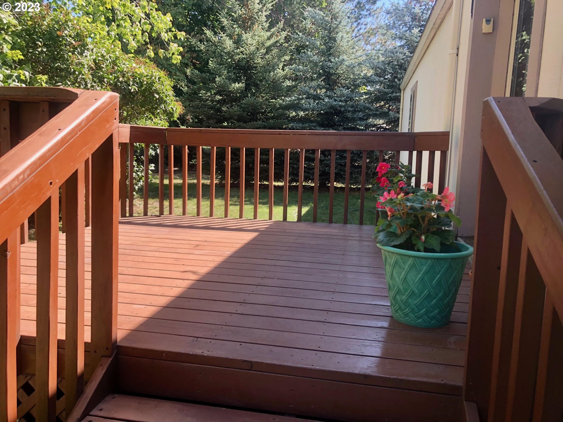 1809 26th Street, Unit 77 La Grande, OR 97850 - Photo 26 of 41 a view of deck with patio