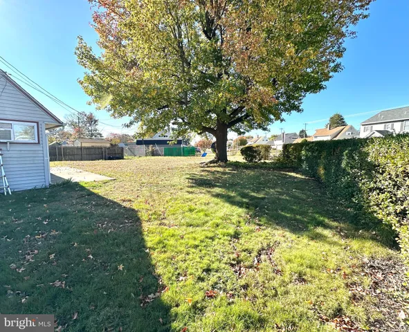 $2,640 | 289 Goldenridge Drive, Levittown, PA 19057