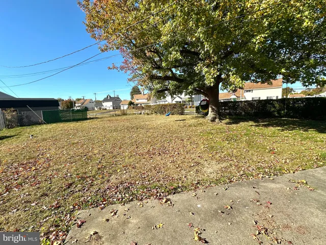 $2,640 | 289 Goldenridge Drive, Levittown, PA 19057