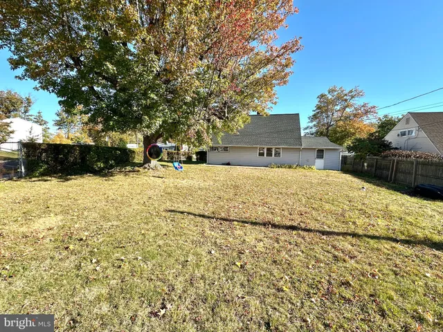 $2,640 | 289 Goldenridge Drive, Levittown, PA 19057