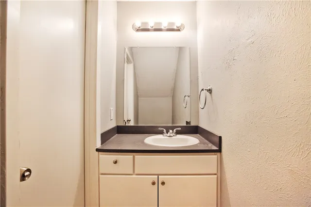 $579,000 | 8401 Colony Loop Drive, Austin, TX 78724