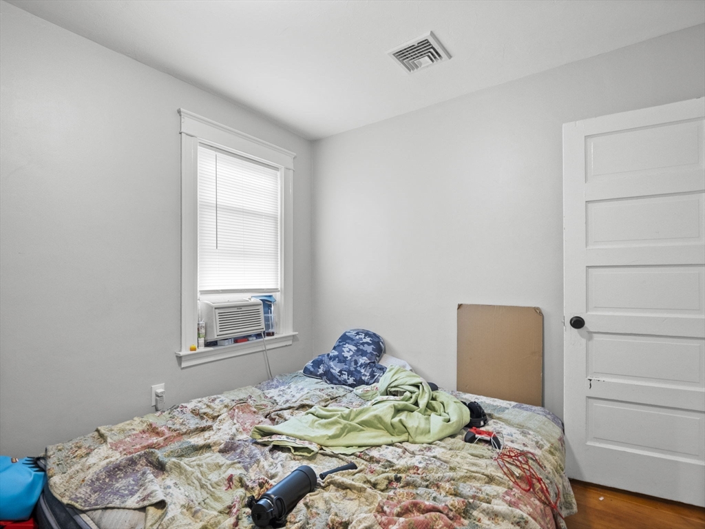 6-8 Brook Street Webster, MA 01570 - Photo 16 of 42