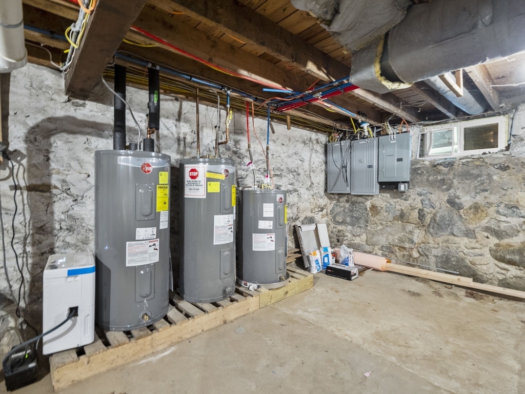 6-8 Brook Street Webster, MA 01570 - Photo 29 of 42