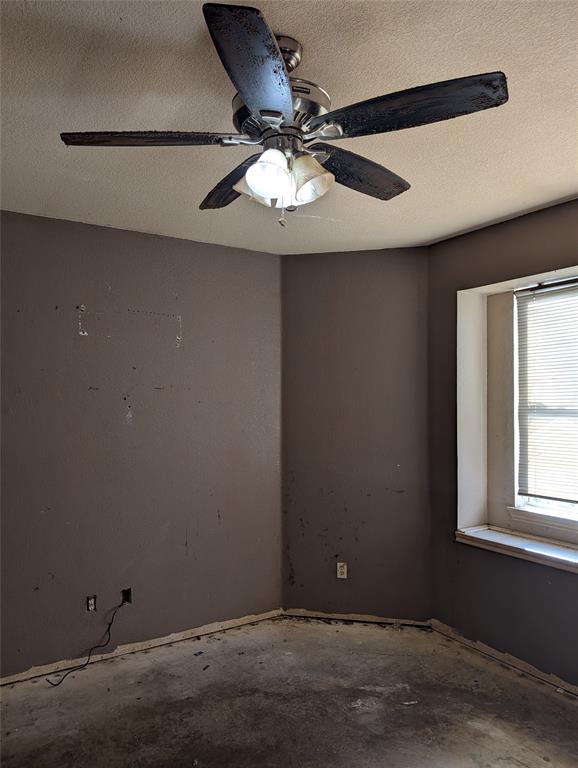 2301 Springmere Drive Arlington, TX 76012 - Photo 18 of 34 a view of an empty room with a window