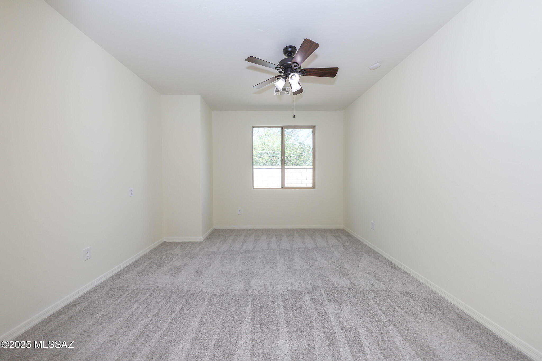 9426 Horned Lizard Loop Tucson, AZ 85747 - Photo 21 of 32