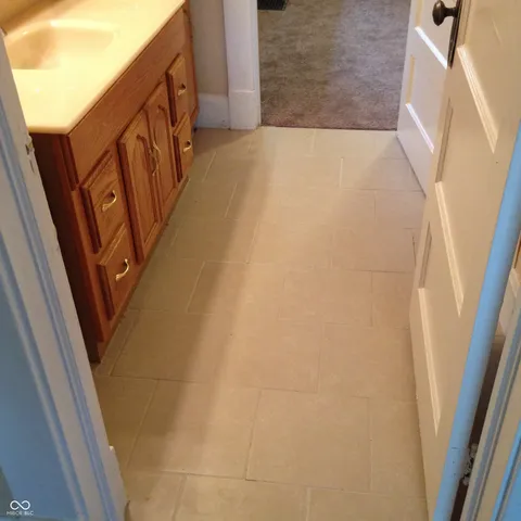 $1,350 | 2927 Winthrop Avenue, Indianapolis, IN 46205