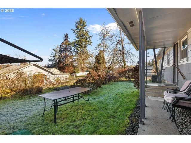 $324,900 | 760 Birch Street, Sweet Home, OR 97386