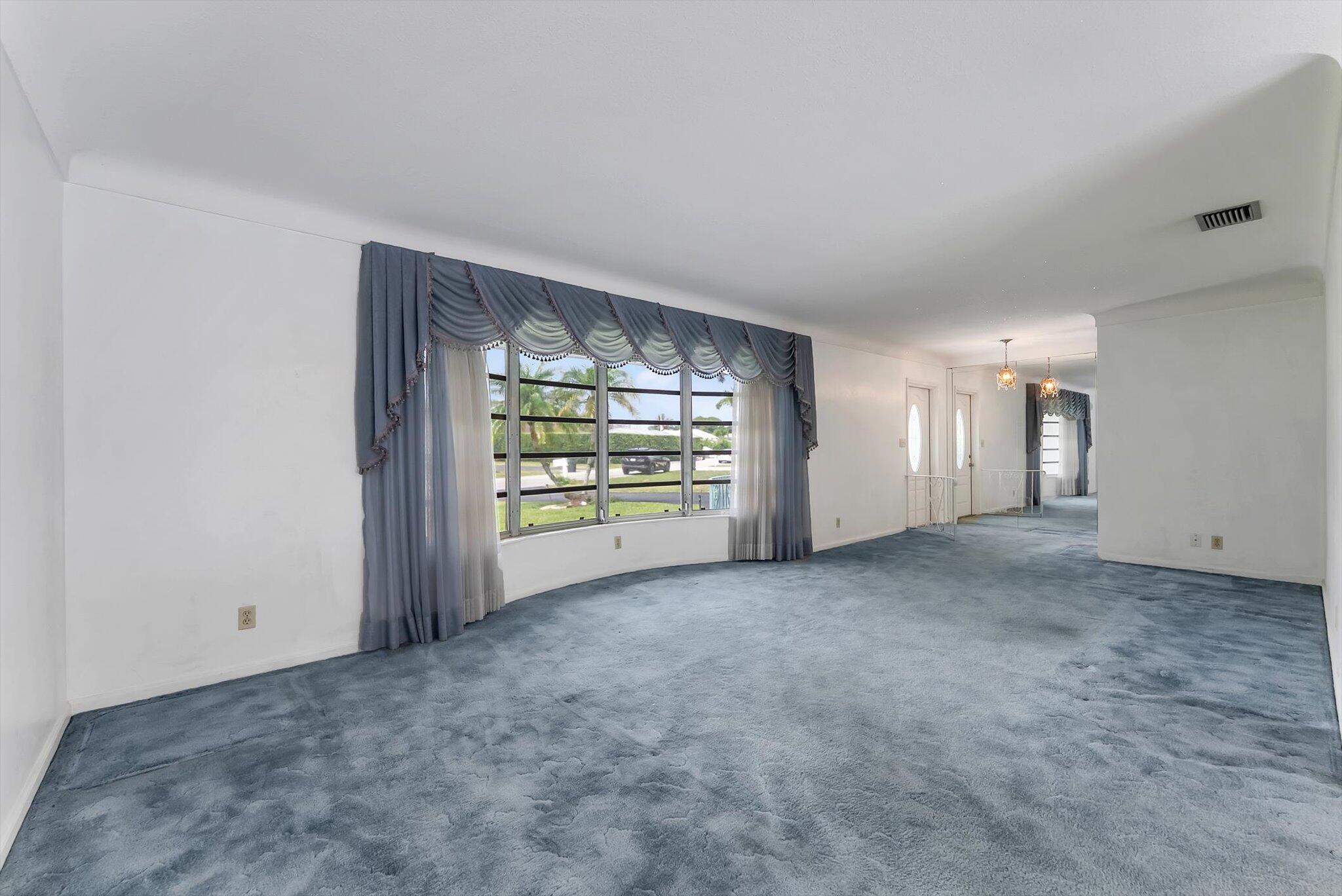 1937 Park Place Boca Raton, FL 33486 - Photo 14 of 28 1937 liv room