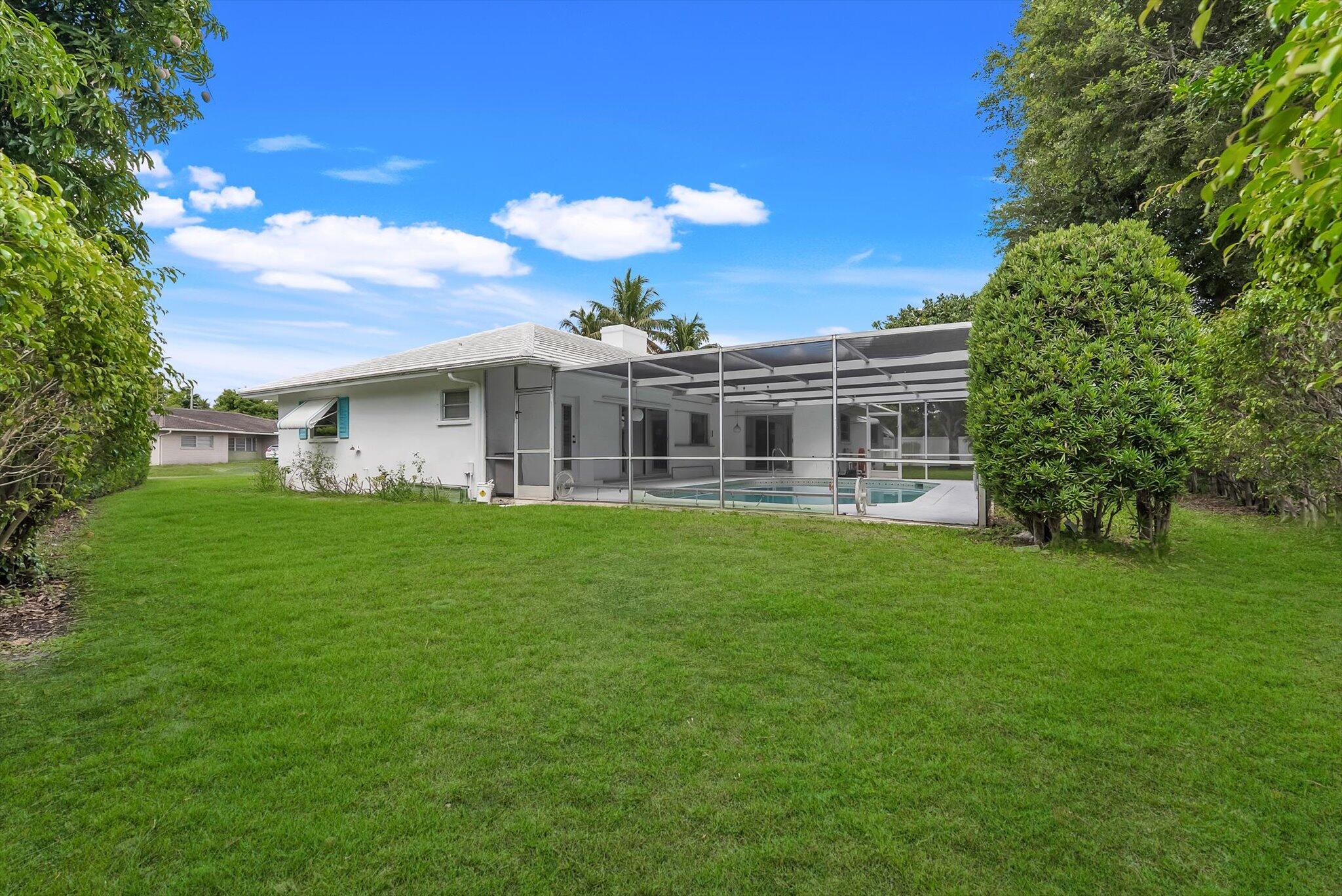 1937 Park Place Boca Raton, FL 33486 - Photo 10 of 28 1937 back2