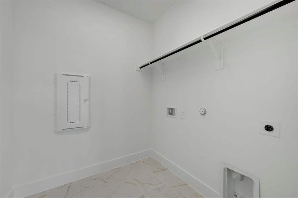 5004 Clotho Road Aubrey, TX 76227 - Photo 10 of 39