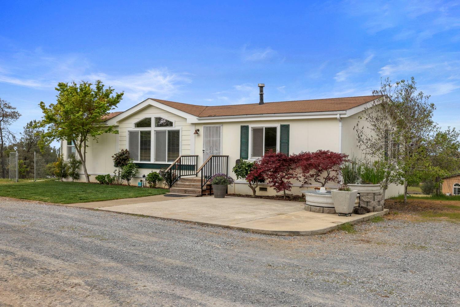 2060 Taurus Drive Cool, CA 95614 - Photo 4 of 45