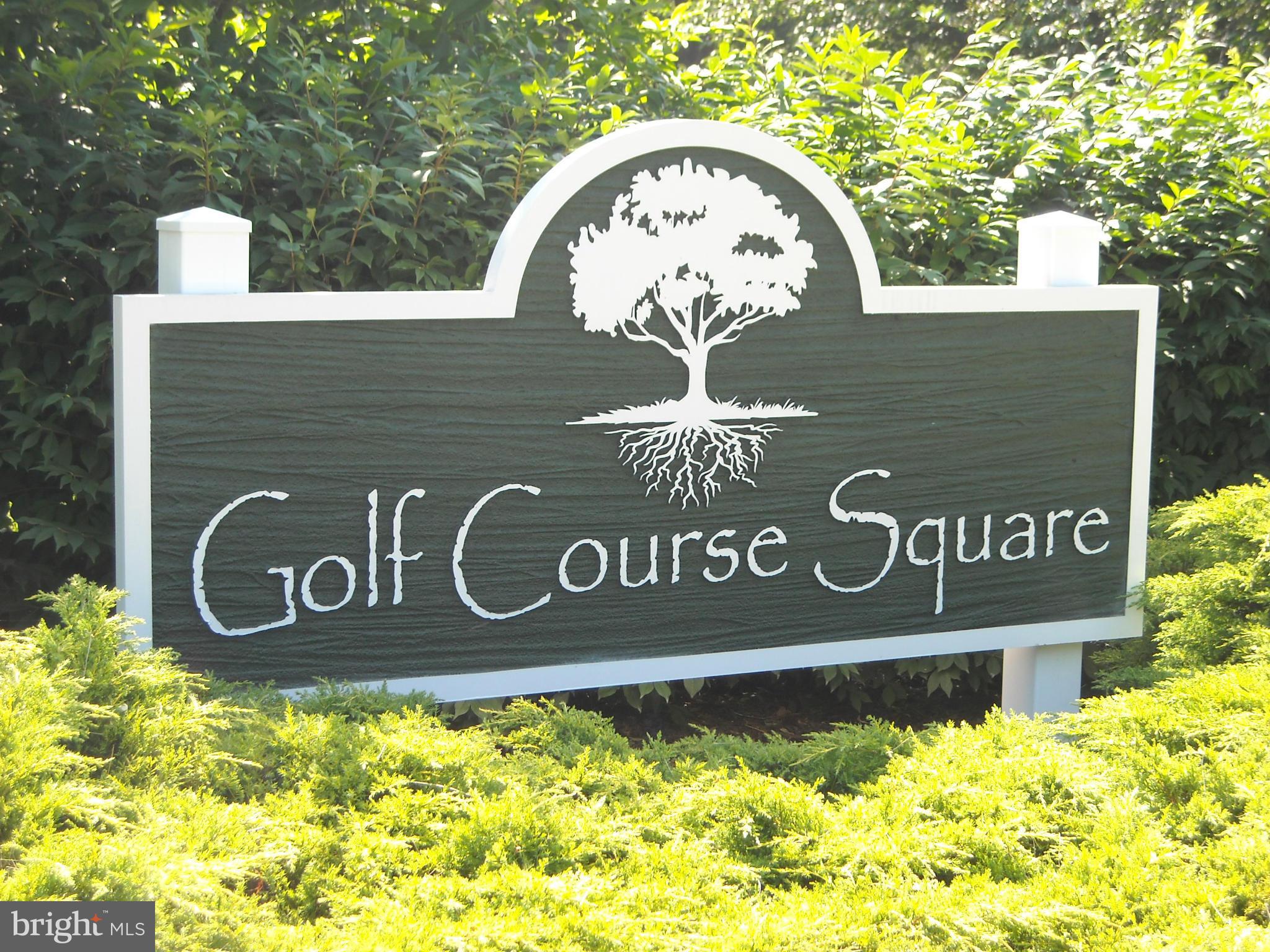 2013 Golf Course Drive Reston, VA 20191 - Photo 2 of 30 Community