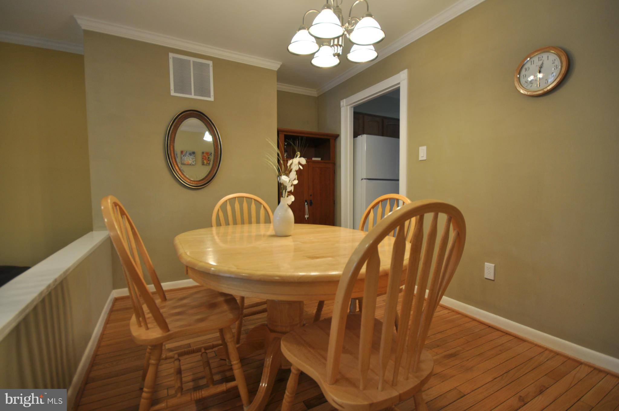 2013 Golf Course Drive Reston, VA 20191 - Photo 7 of 30 Dining Room