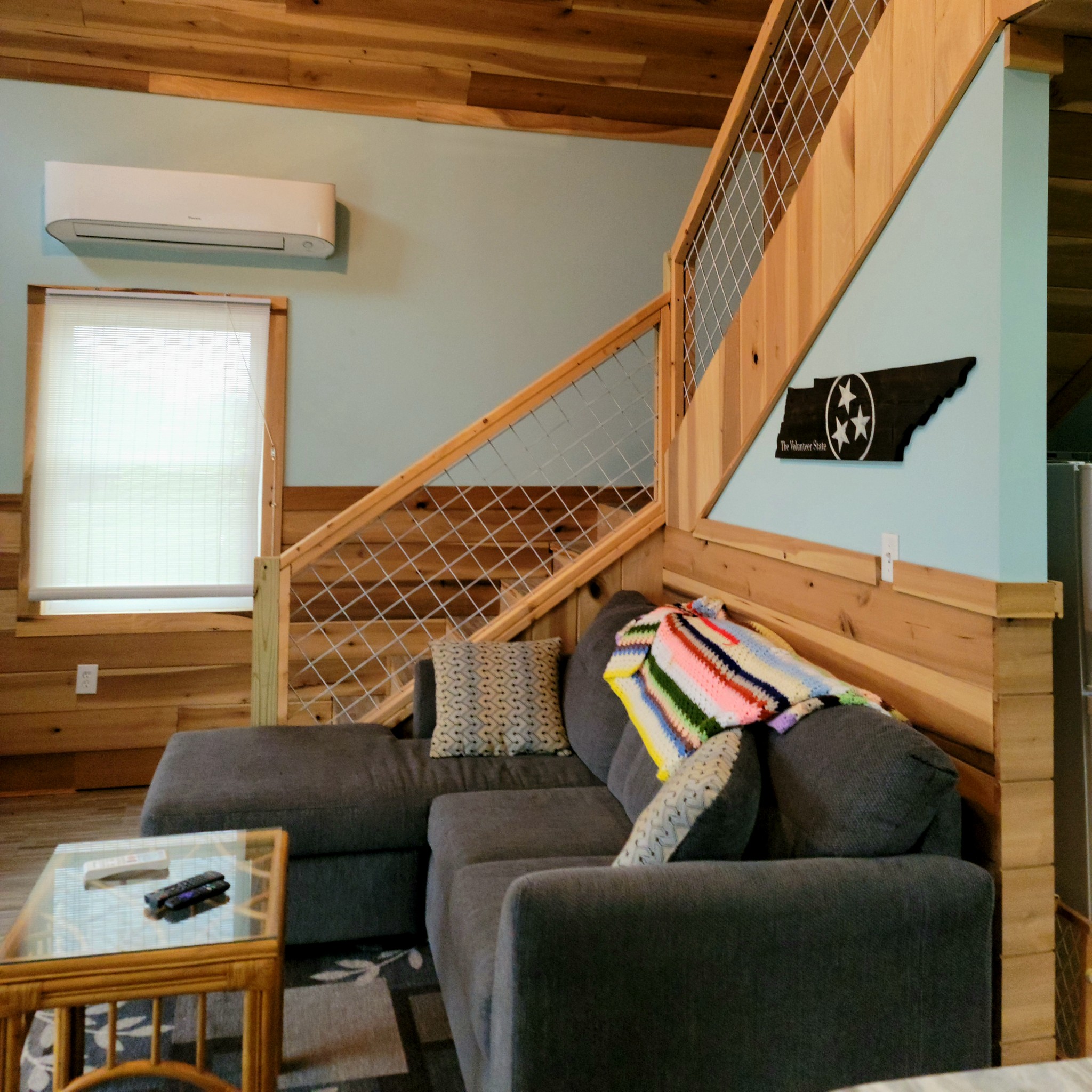 485 Creekside View Lane Decaturville, TN 38329 - Photo 5 of 31 a black and white photo of a living room