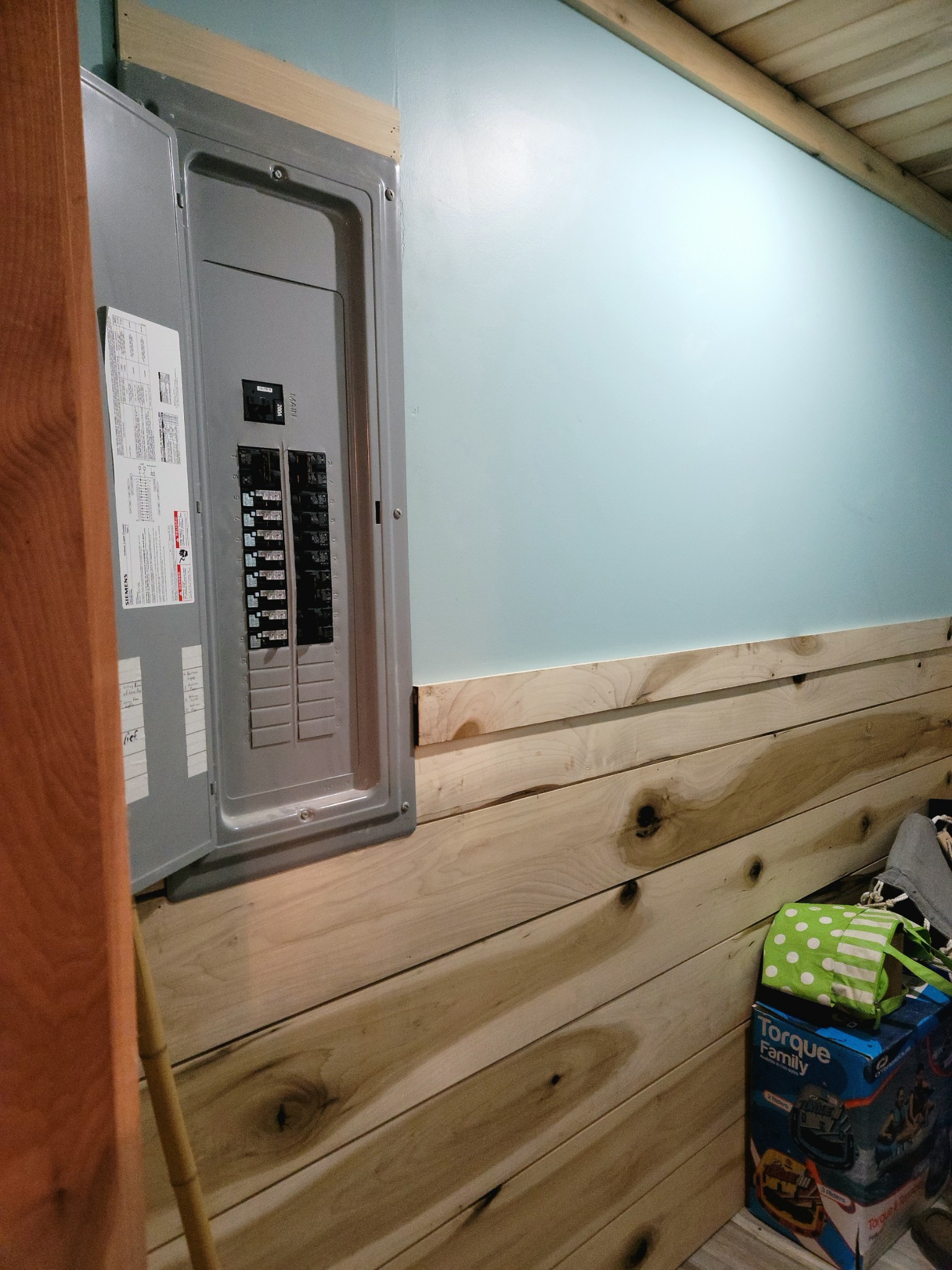 485 Creekside View Lane Decaturville, TN 38329 - Photo 9 of 31 a close view of dresser