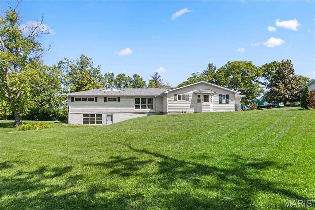 11546 Conway Road St. Louis, MO 63131 - Photo 34 of 38 Gallery Image 34