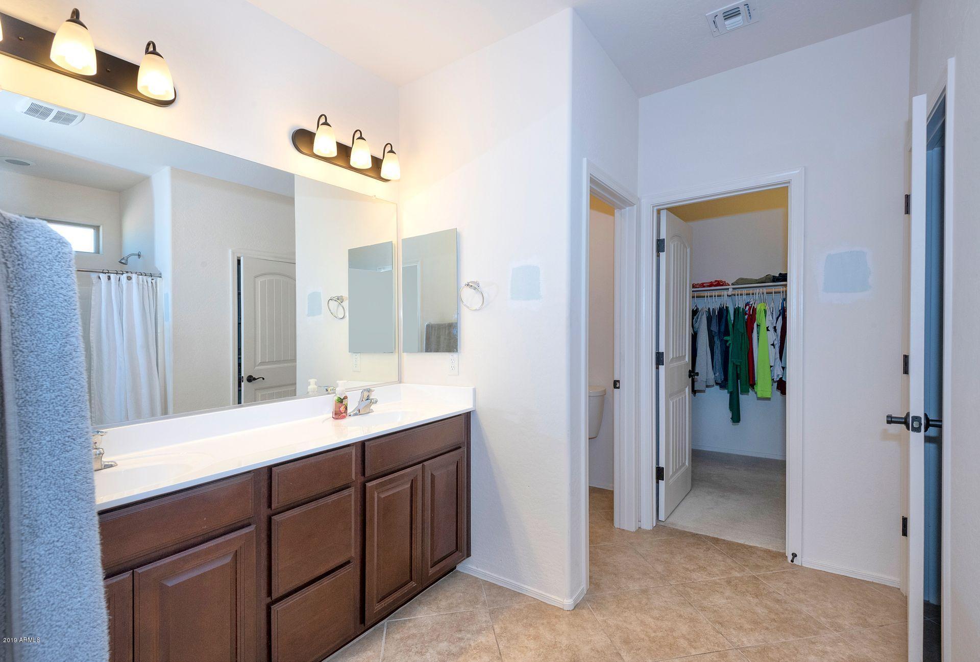 2436 West Beverly Rd. Phoenix, AZ 85041 - Photo 9 of 25 24