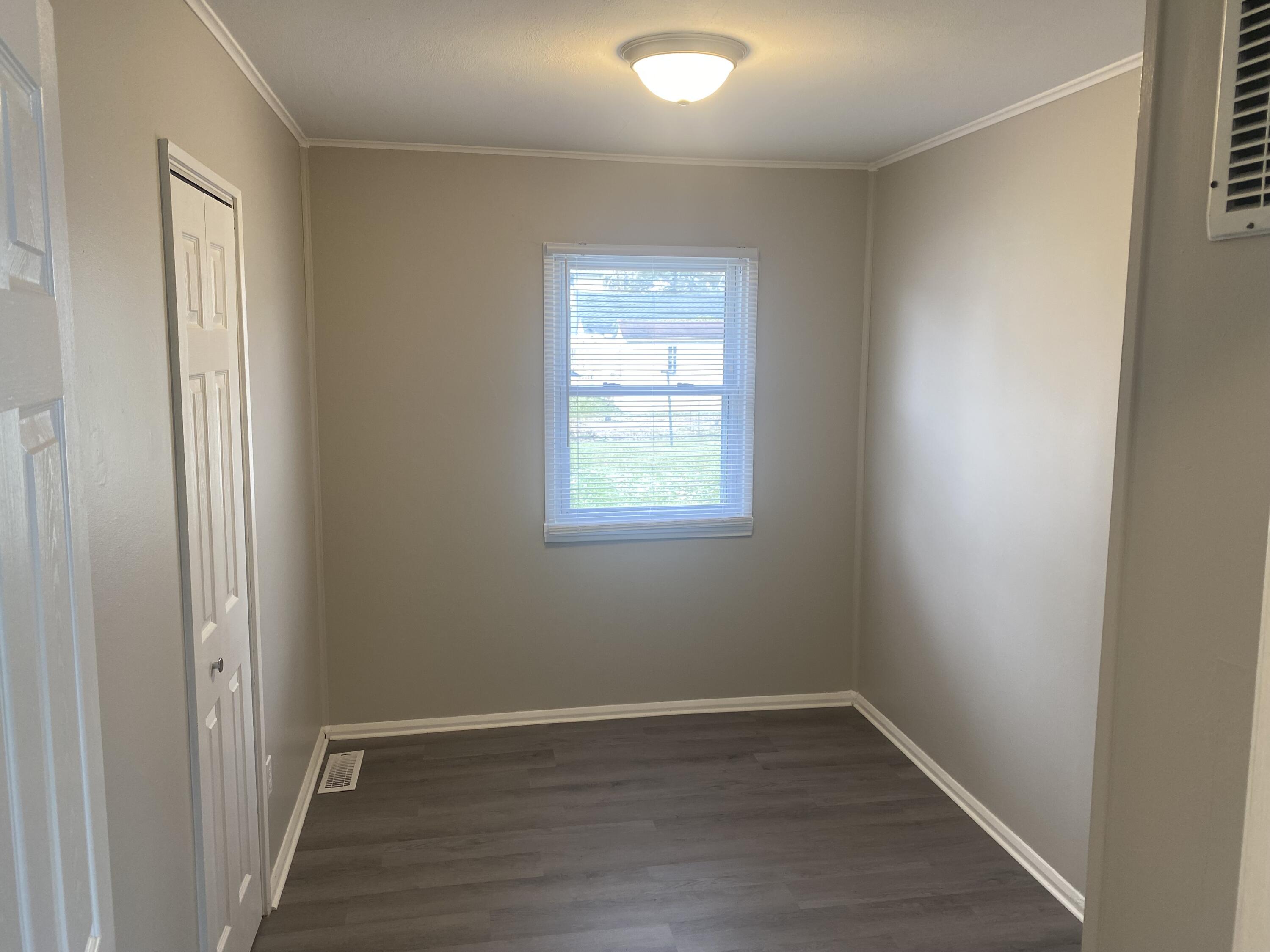 2752 Dorothy Layne Springfield, OH 45505 - Photo 9 of 20