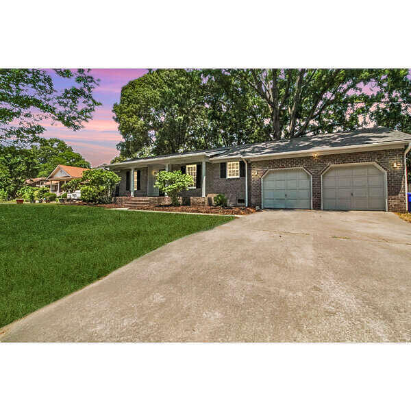 8110 Dearborne Road North Charleston, SC 29406 - Photo 1 of 38