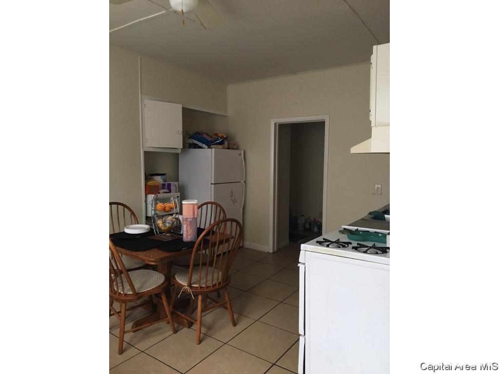 1011 South 12th Street Springfield, IL 62703 - Photo 4 of 10