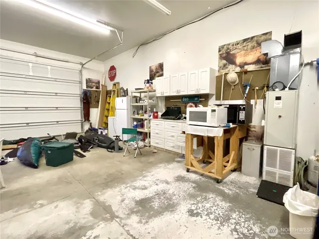 a view of a storage & utility room