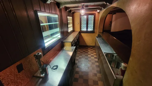 $615,000 | 1101 South Monroe Avenue, Green Bay, WI 54301