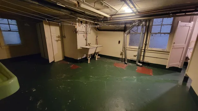 $615,000 | 1101 South Monroe Avenue, Green Bay, WI 54301