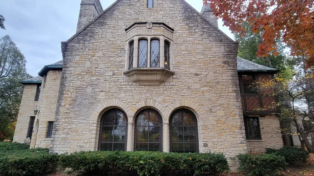 $615,000 | 1101 South Monroe Avenue, Green Bay, WI 54301