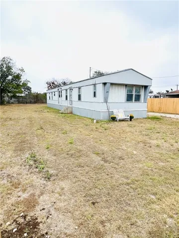 $140,000 | 165 Avenue L N Crawford Tx 76638 North, Crawford, TX 76638
