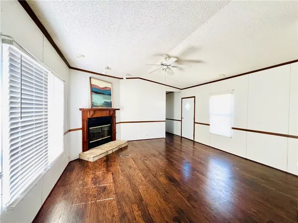 $140,000 | 165 Avenue L N Crawford Tx 76638 North, Crawford, TX 76638