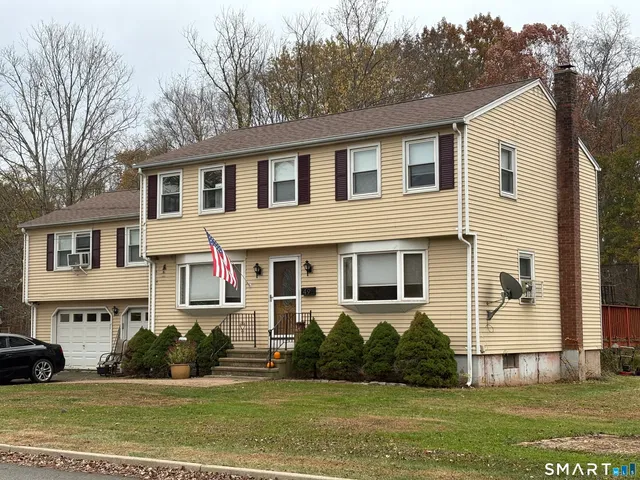 $399,900 | 49 Hemlock Place, Middletown, CT 06457