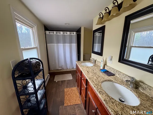 $399,900 | 49 Hemlock Place, Middletown, CT 06457