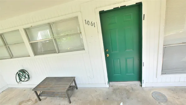 $109,000 | 781 Country Pl Drive, Unit 1061, Houston, TX 77079