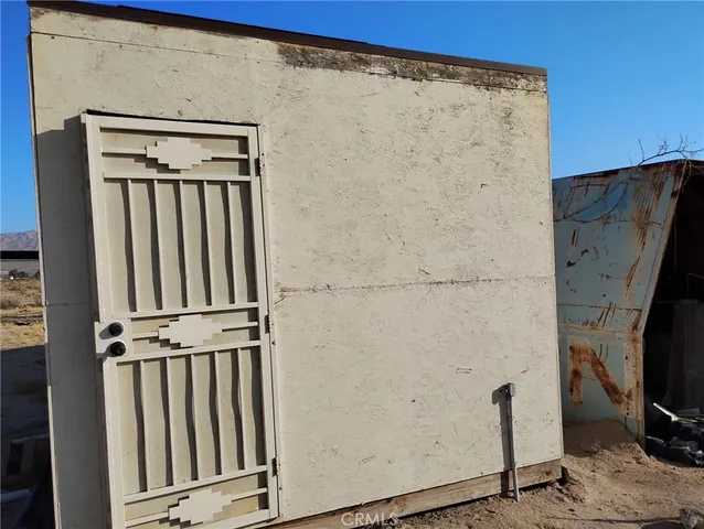 $299,000 | 48444 Memorial Drive, Newberry Springs, CA 92365