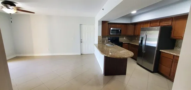 $2,200 | 5620 Northwest 61st Street, Unit 1207, Coconut Creek, FL 33073