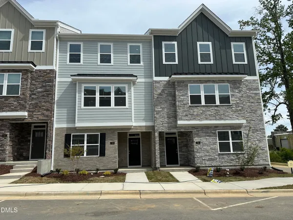 $2,000 | 719 Lucky Clover Way, Fuquay-Varina, NC 27526