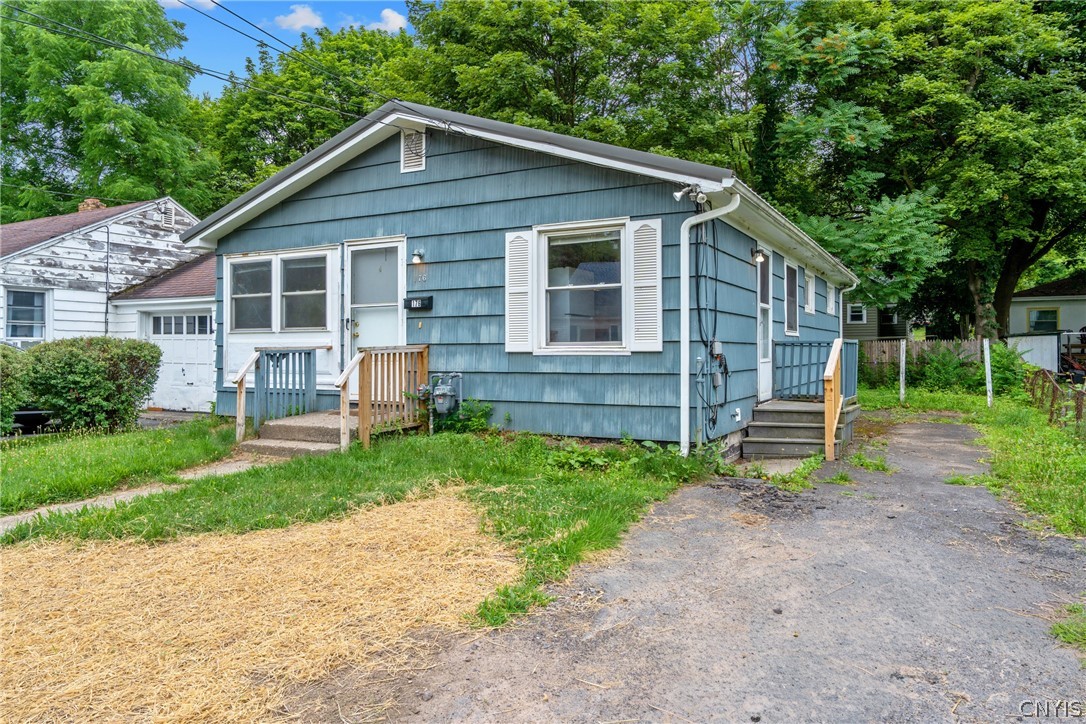 176 Ruth Avenue Syracuse, NY 13210 - Photo 2 of 26