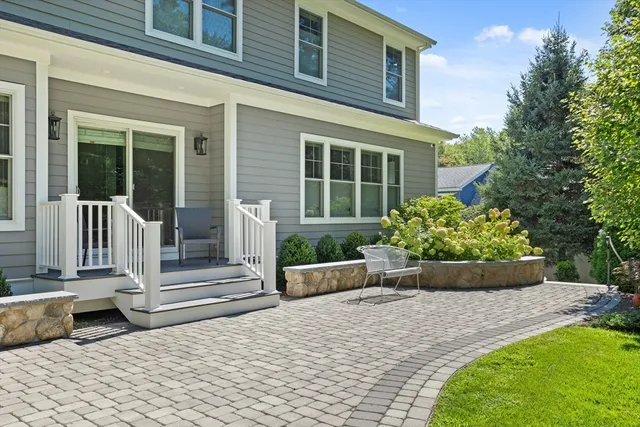 $3,585,000 | 25 Flintlock Road, Lexington, MA 02420