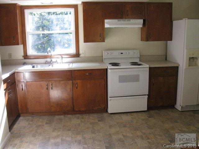 137 Shuffler Road Morganton, NC 28655 - Photo 32 of 39 Gallery Image 32