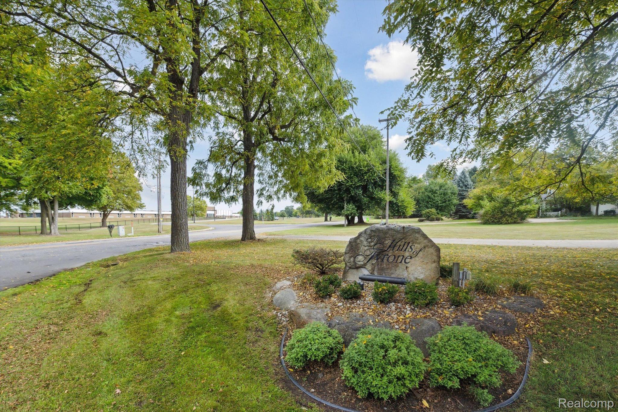 10881 Ridge View Trail Fenton, MI 48430 - Photo 43 of 45 Gallery Image 43