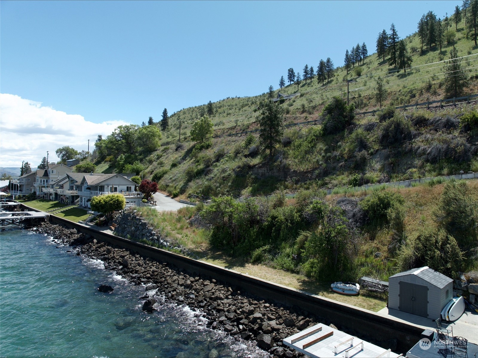 2650 South Lakeshore Road Chelan, WA 98816 - Photo 2 of 13