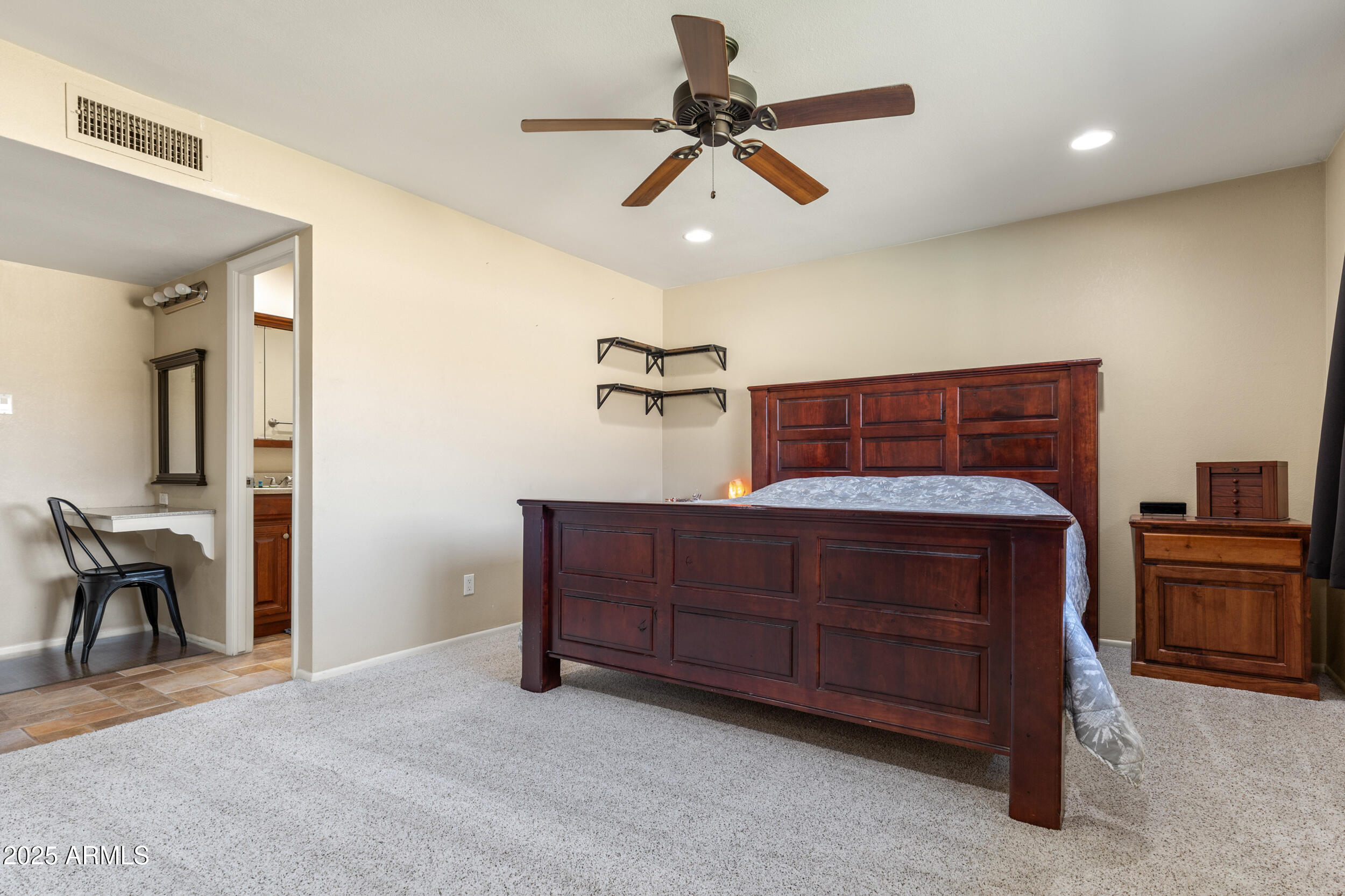 3640 West Redfield Road Phoenix, AZ 85053 - Photo 8 of 21 Redfield