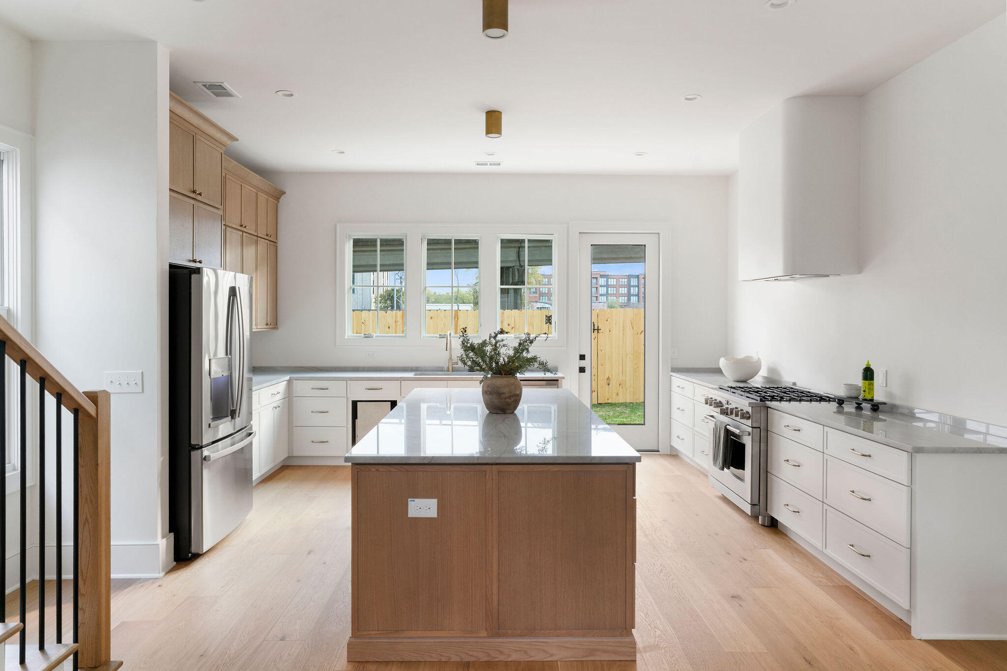 2 F Street Charleston, SC 29403 - Photo 7 of 28 DSC04966