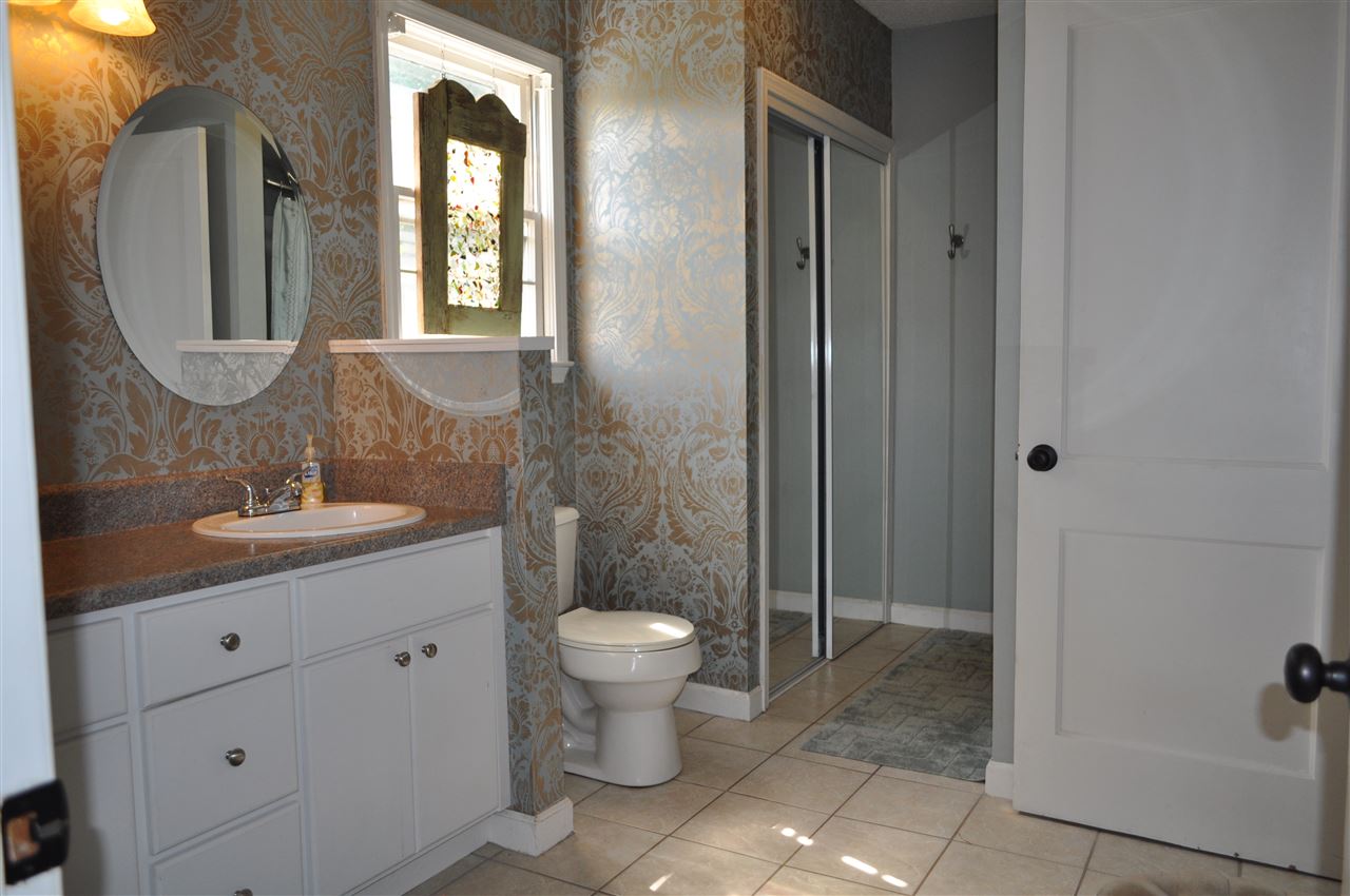 309 Hampton Street Chesnee, SC 29323 - Photo 15 of 25