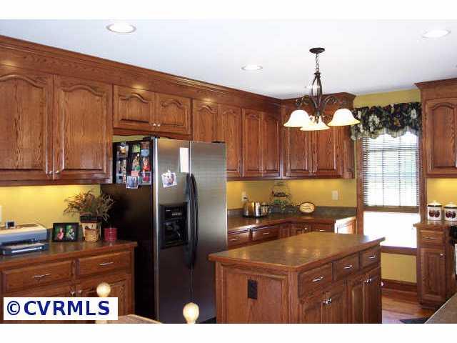 17020 Fox Branch Road Carson, VA 23830 - Photo 5 of 10