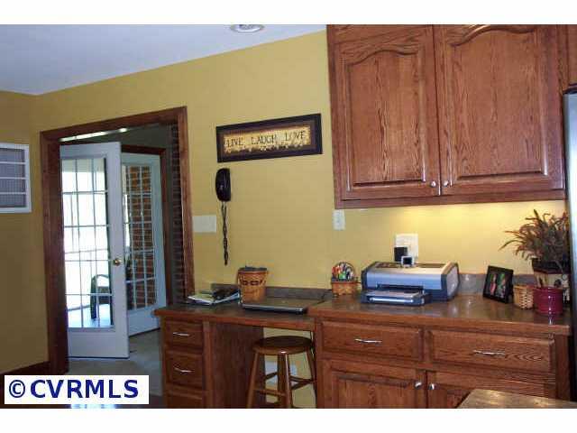 17020 Fox Branch Road Carson, VA 23830 - Photo 6 of 10
