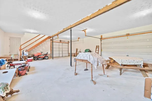 $495,000 | 3639 West Us Highway, Holton, IN 47023